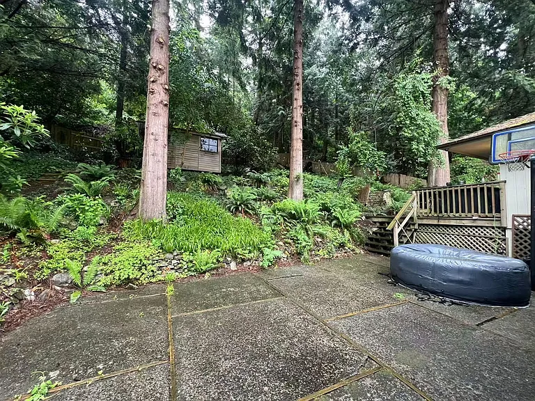 6789 Marine Dr — Photo 18