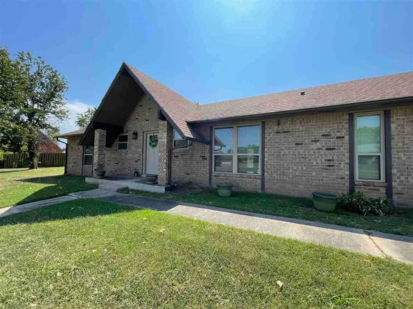 709 S Lakeview Dr, Cushing, OK 74023