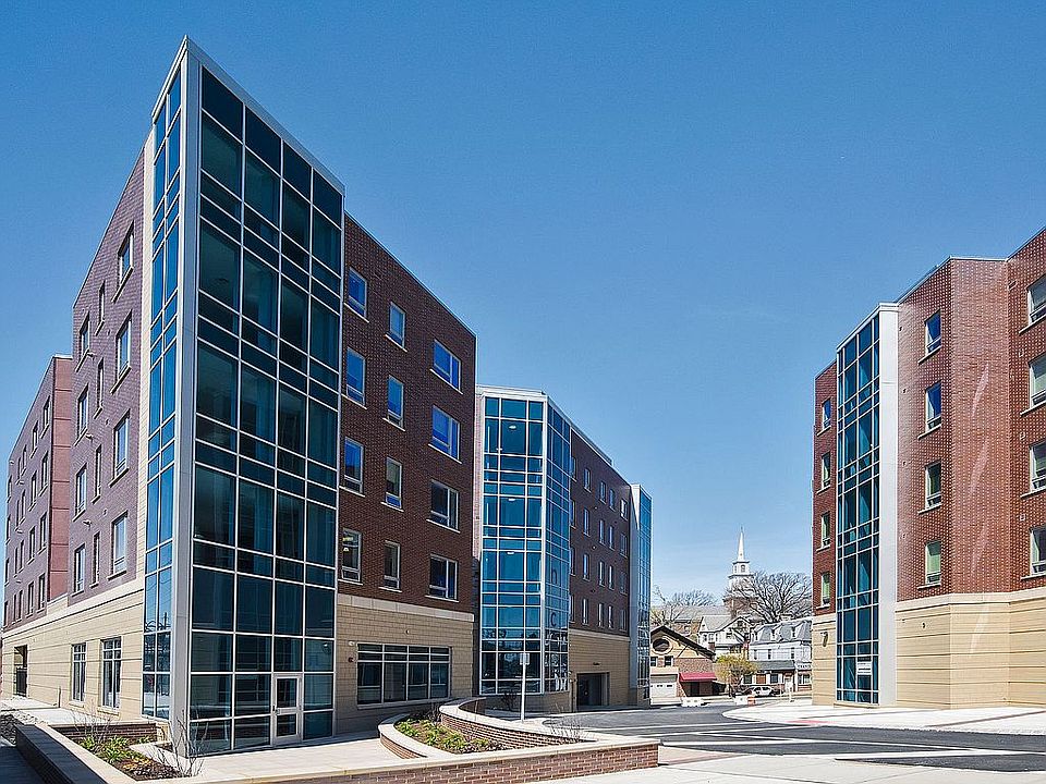 1st image of 52 Lincoln Ave #501-18X