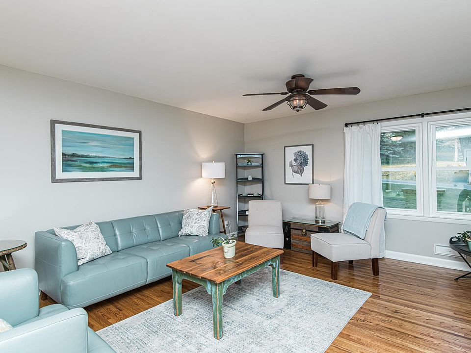 Hardwood floors, All new windows