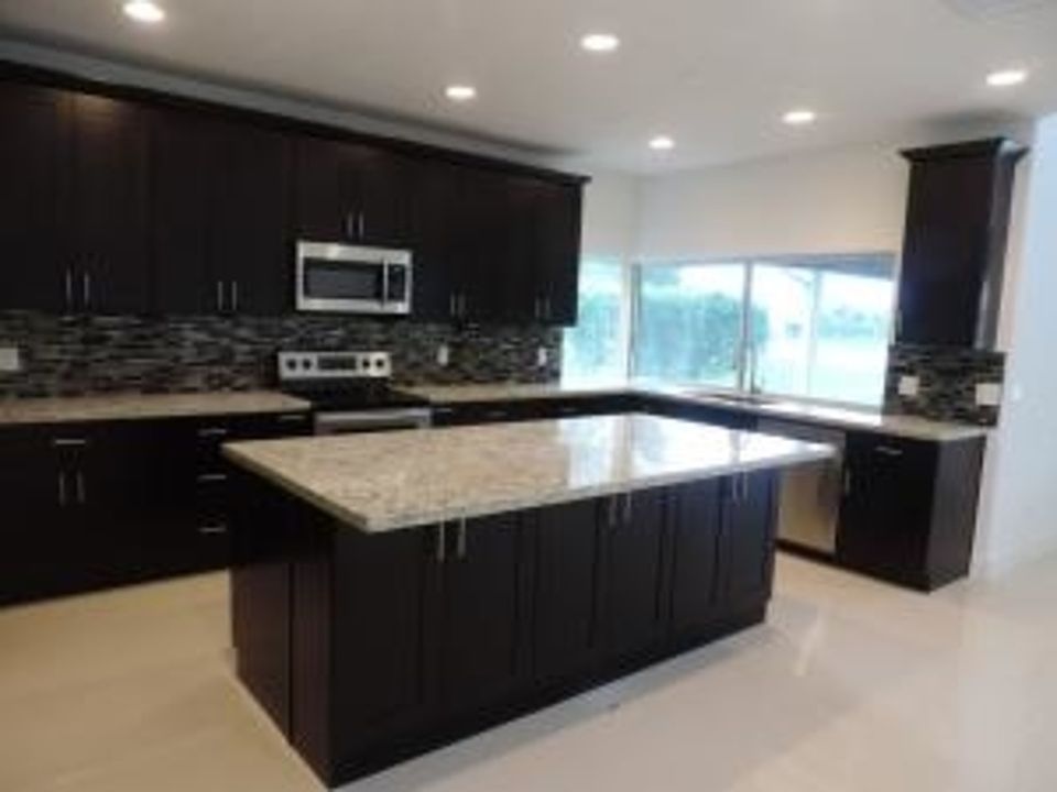 2nd image of 8299 Sawpine Road