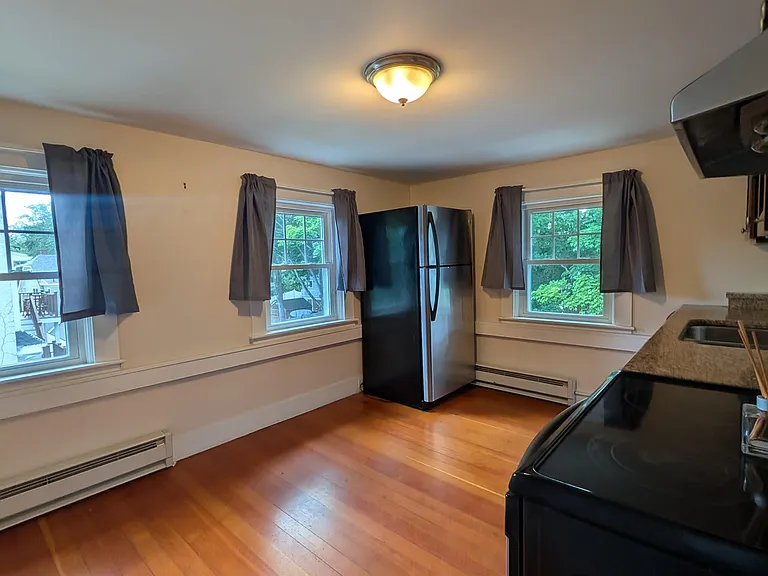 270 Richards Ave #4 — Photo 8