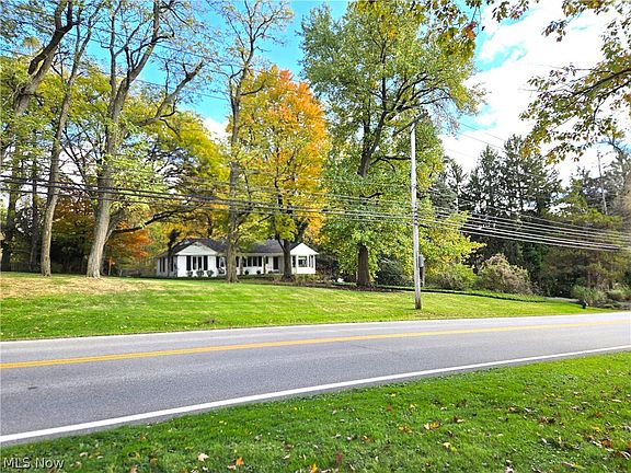 5th image of 4639 Brainard Rd