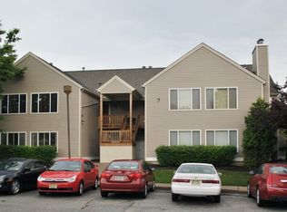 78 Falcon Ridge Way N, Hamburg, NJ 07419
