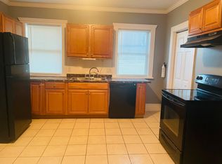 39 Wardwell Ave FLOOR 2, Lynn, MA 01902