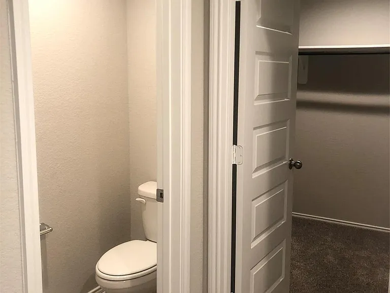 1810 Gibbons Creek Dr — Photo 11