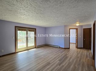 10 Hartley St APT 3, Lewiston, ME 04240