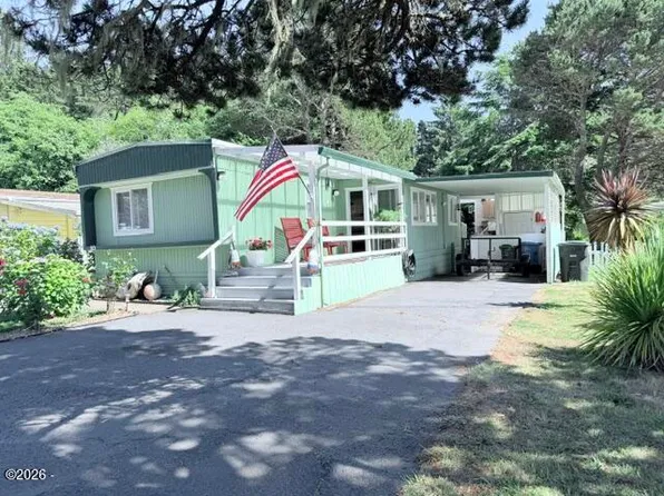 5405 NW Pacific Coast Hwy Unit 10, Waldport, OR 97394