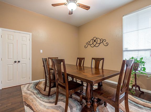 5th image of 1921 Creek Bend Dr