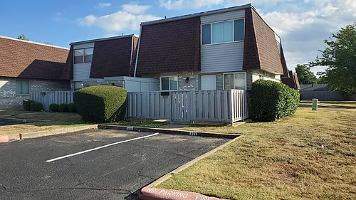 1626 Glenn Bo Dr Photo 1