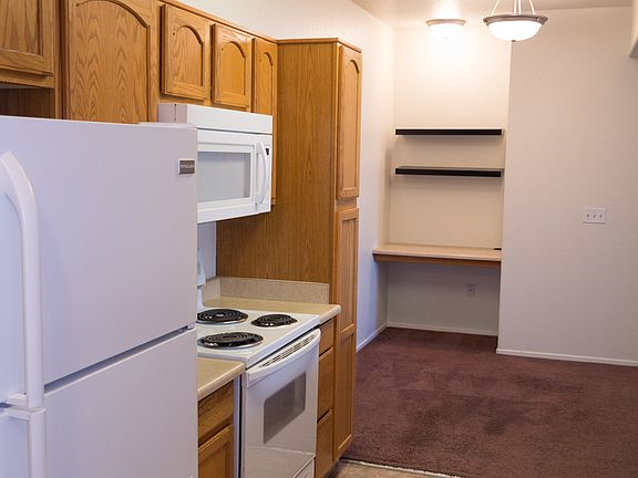 4th image of 41410 Juniper St Unit 1112