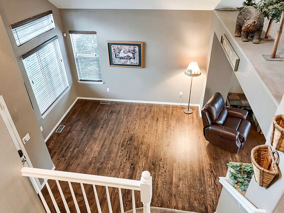 b Living Room 3 (2).jpg