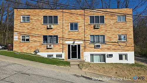 2504 White St Photo 1