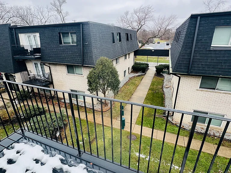 6300-6340 Joliet Rd — Photo 16