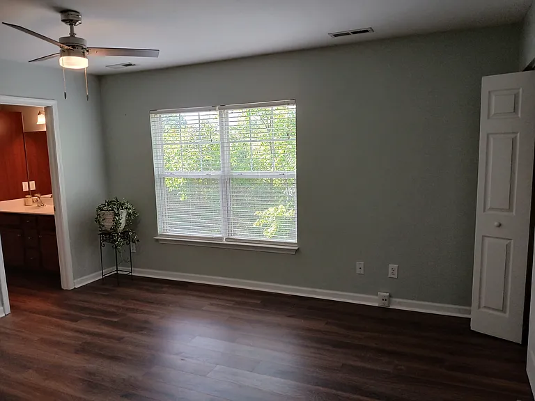 74 Old Salem Ct — Photo 18