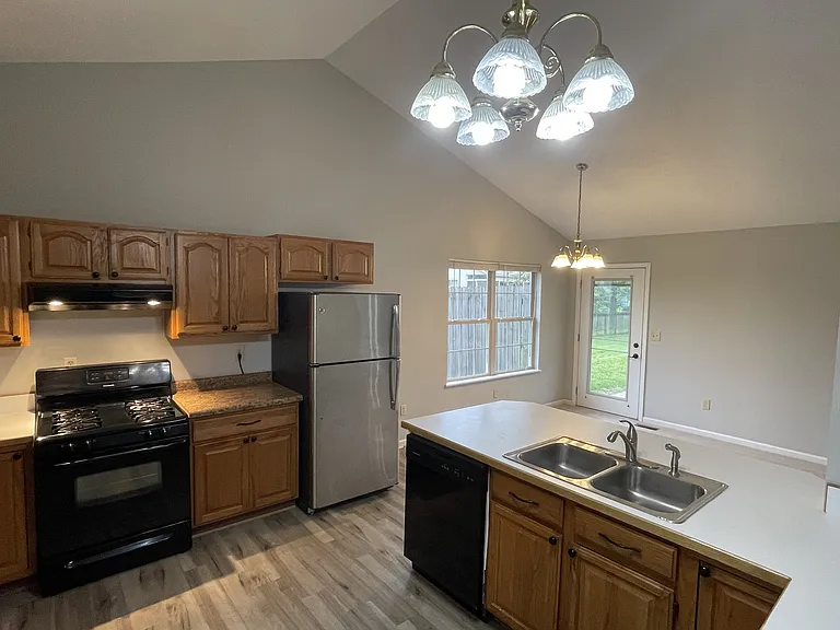 128 Heckman Dr — Photo 6