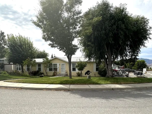 523 Newport Plaza, East Wenatchee, WA 98802