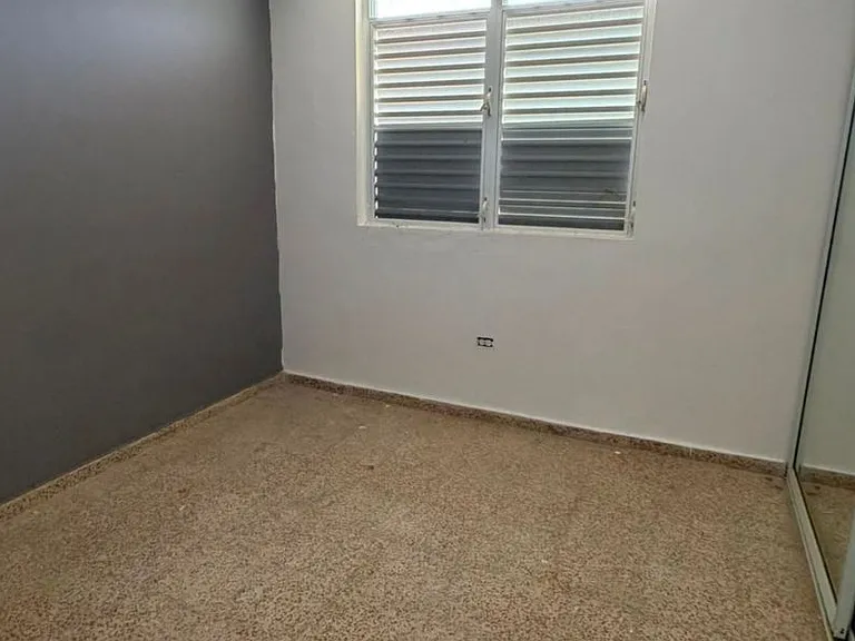 URB PASEOS REALES CASA D-9 CALLE MONARCA — Photo 9