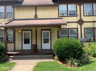 1151 29th St, Moline, IL 61265