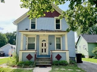 932 Garfield Ave, Beloit, WI 53511