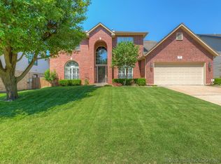 1914 S Butternut Ave, Broken Arrow, OK 74012