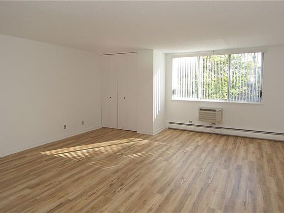 5th image of 14 Nosband Ave APT 2G