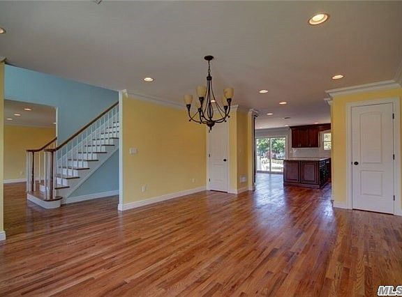 4th image of 7 Jefferson Pl