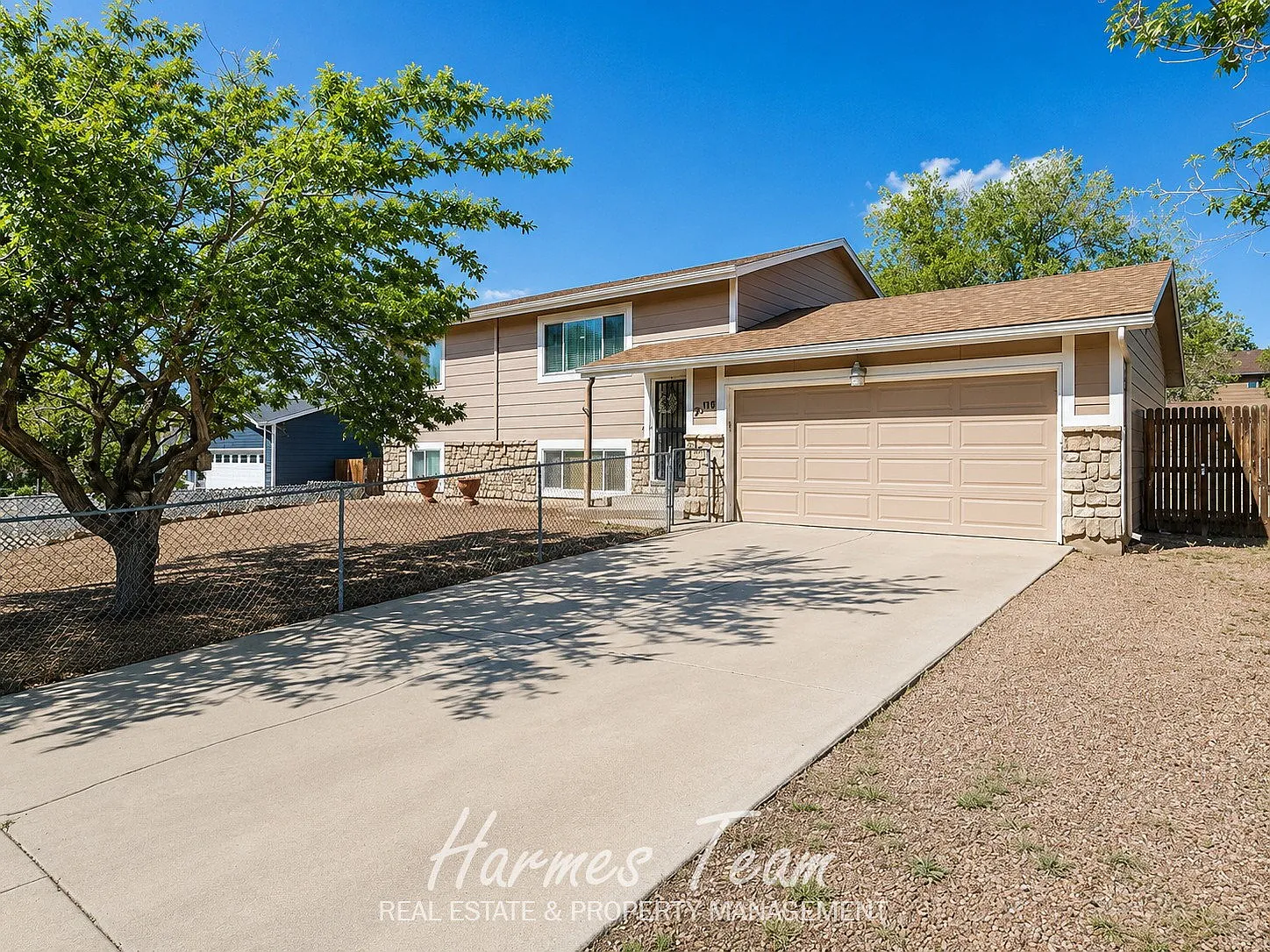 4 bed, 2.0 bath, 1728 sqft, $2,300 — Photo 1