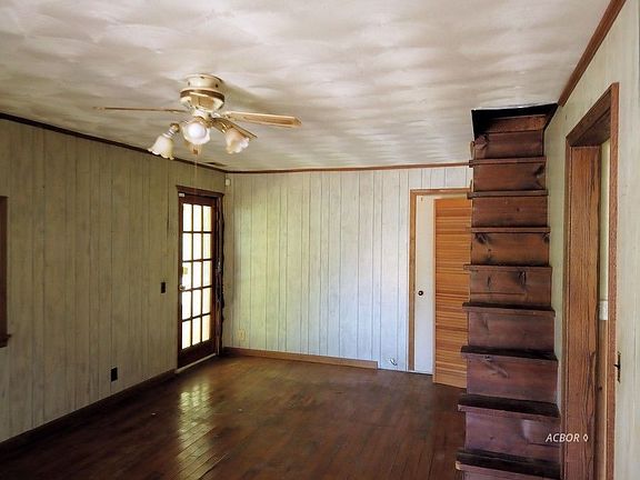 5th image of 402 Hedgewood Dr