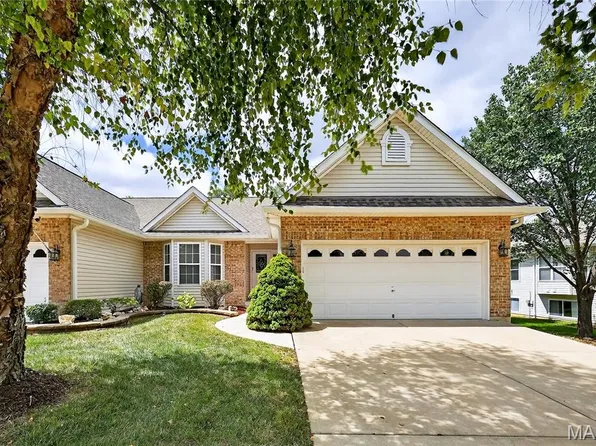 425 Dames Park Dr #53B, O'Fallon, MO 63366