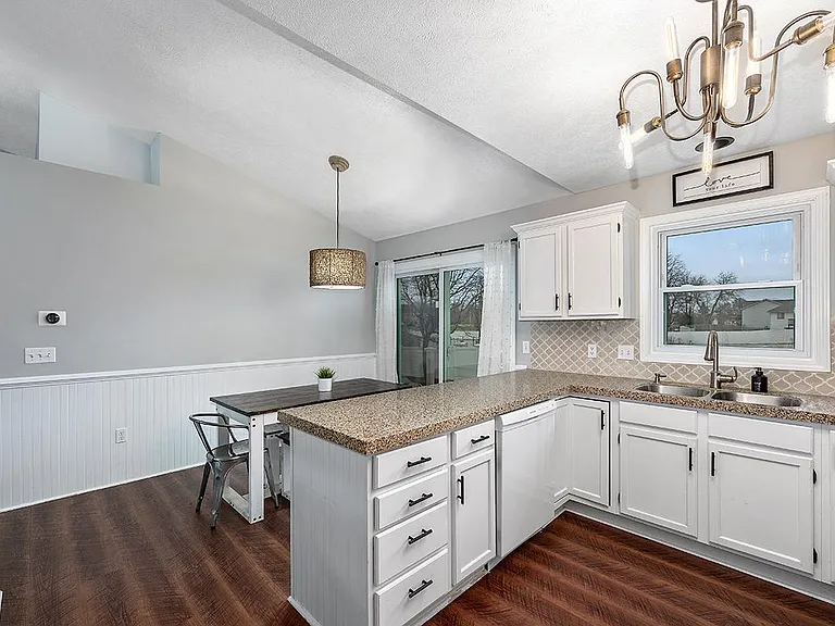 316 Edgewood Dr — Photo 11