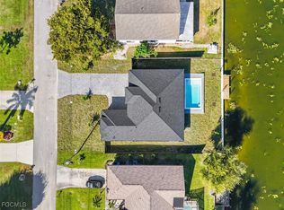 129 NE 12th Ct, Cape Coral, FL 33909