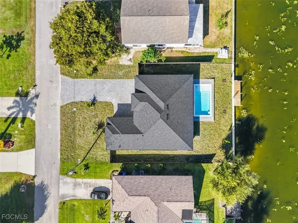 129 NE 12th Ct, Cape Coral, FL 33909