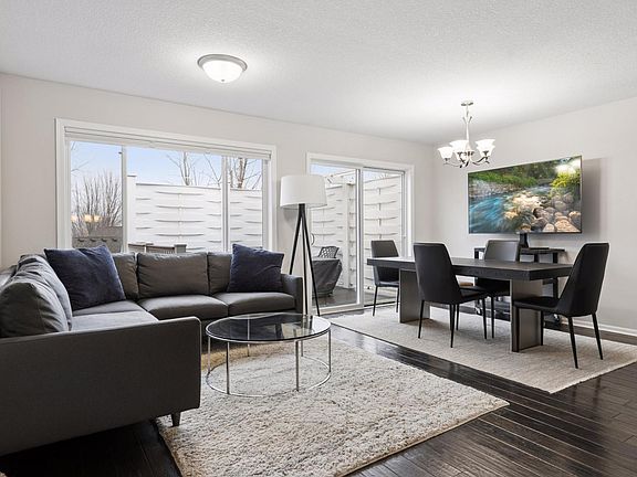 2nd image of 1571 Christie Pl