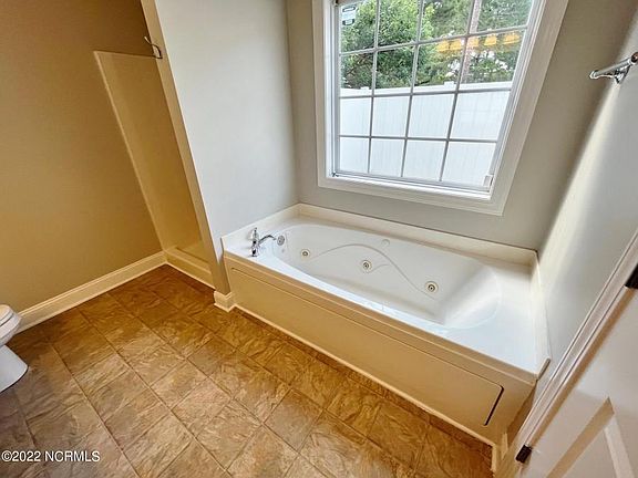 5th image of 4115 E Dudleys Grant Dr