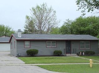 209 Mathews Dr, Gilbert, IA 50105