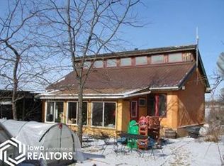1860 Woodland Dr, Fairfield, IA 52556