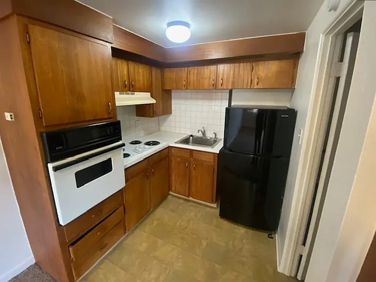 7310 W 10th Ave — Photo 3