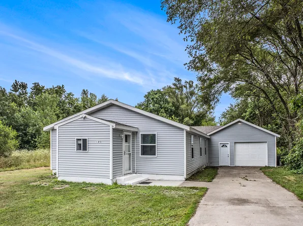 185 Felton Ave, Benton Harbor, MI 49022