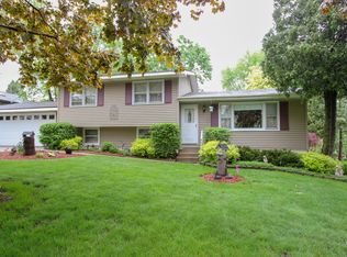1806 Pheasant Ave, Twin Lakes, WI 53181