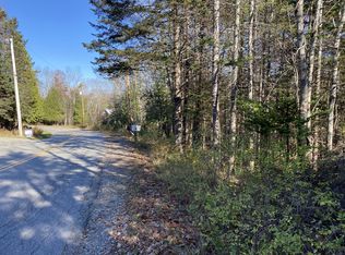 35/11 Meadow Pond Rd, Islesboro, ME 04848