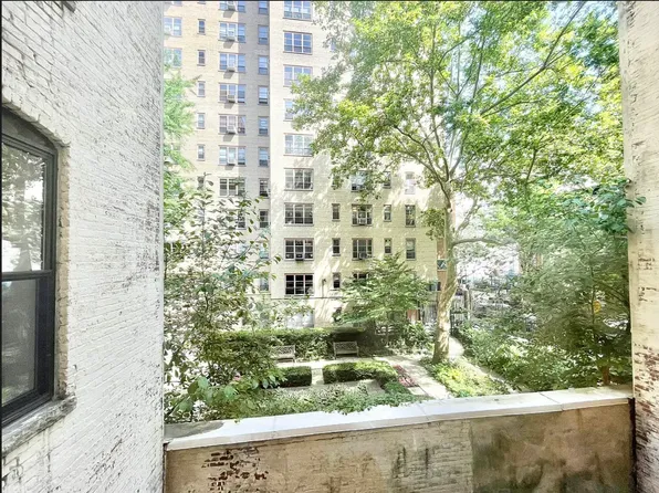 217 E 22nd St APT 6, New York, NY 10010