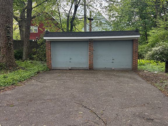 3rd image of 1214 Cleveland Heights Blvd