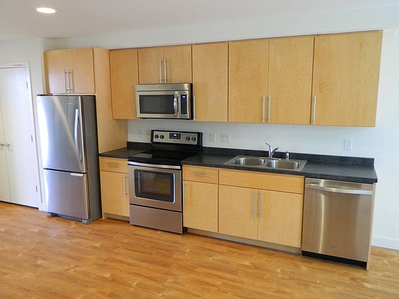2nd image of 79 W Canal St Unit 203