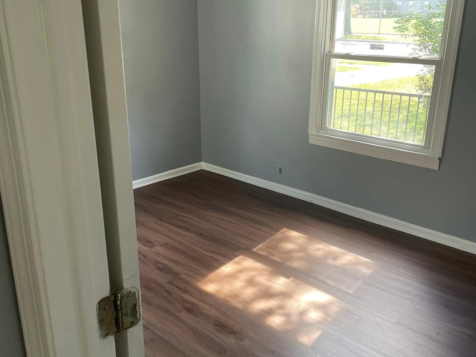 1619 Oakton St — Photo 4