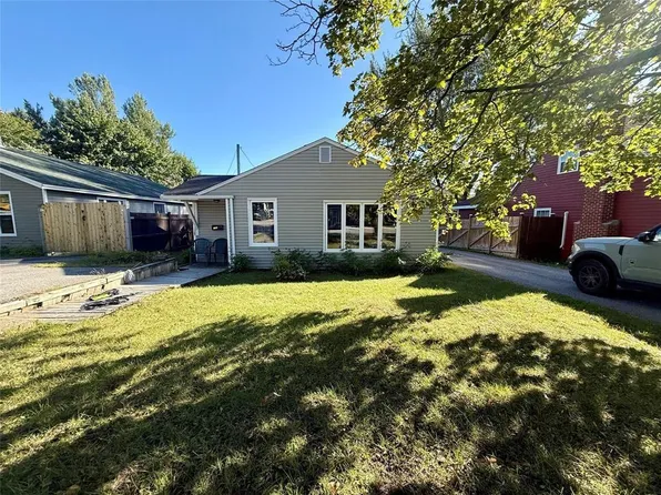 120 East Valley Road, Corner Brook, NL A2H2L2