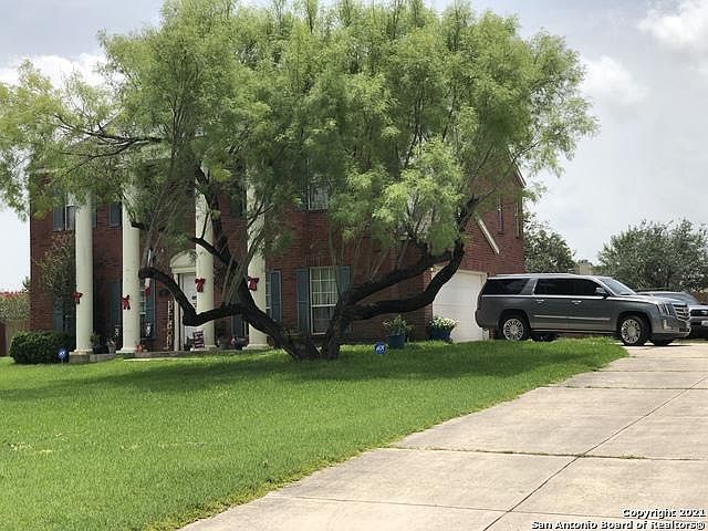 2nd image of 1637 Strait Ln