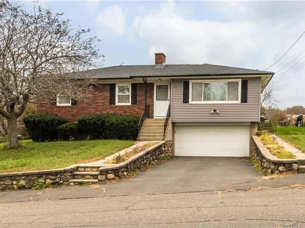 57 Starlet Lane, Waterbury, CT 06704