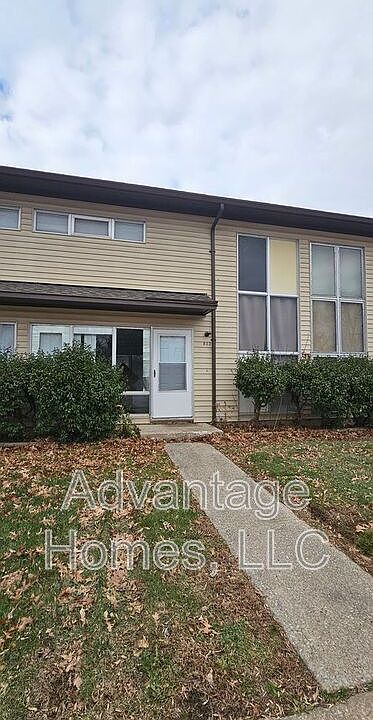 1st image of 832 N 70th St