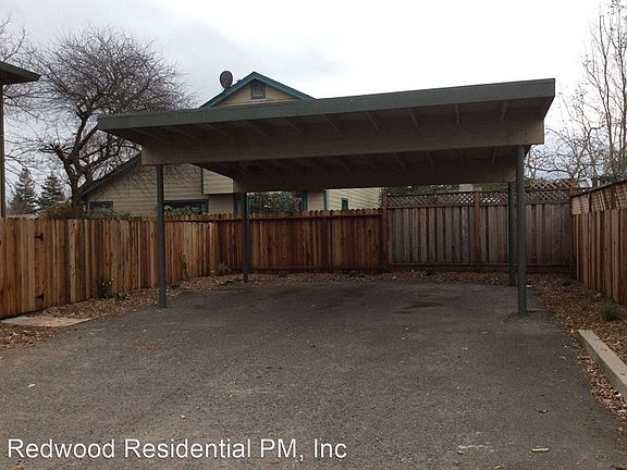 2nd image of 331 Vallejo St #B